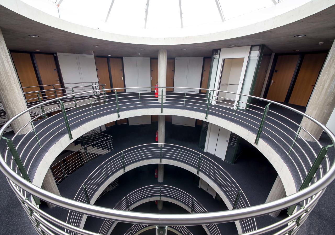 Отель Centre Loewenberg Муртен Экстерьер фото